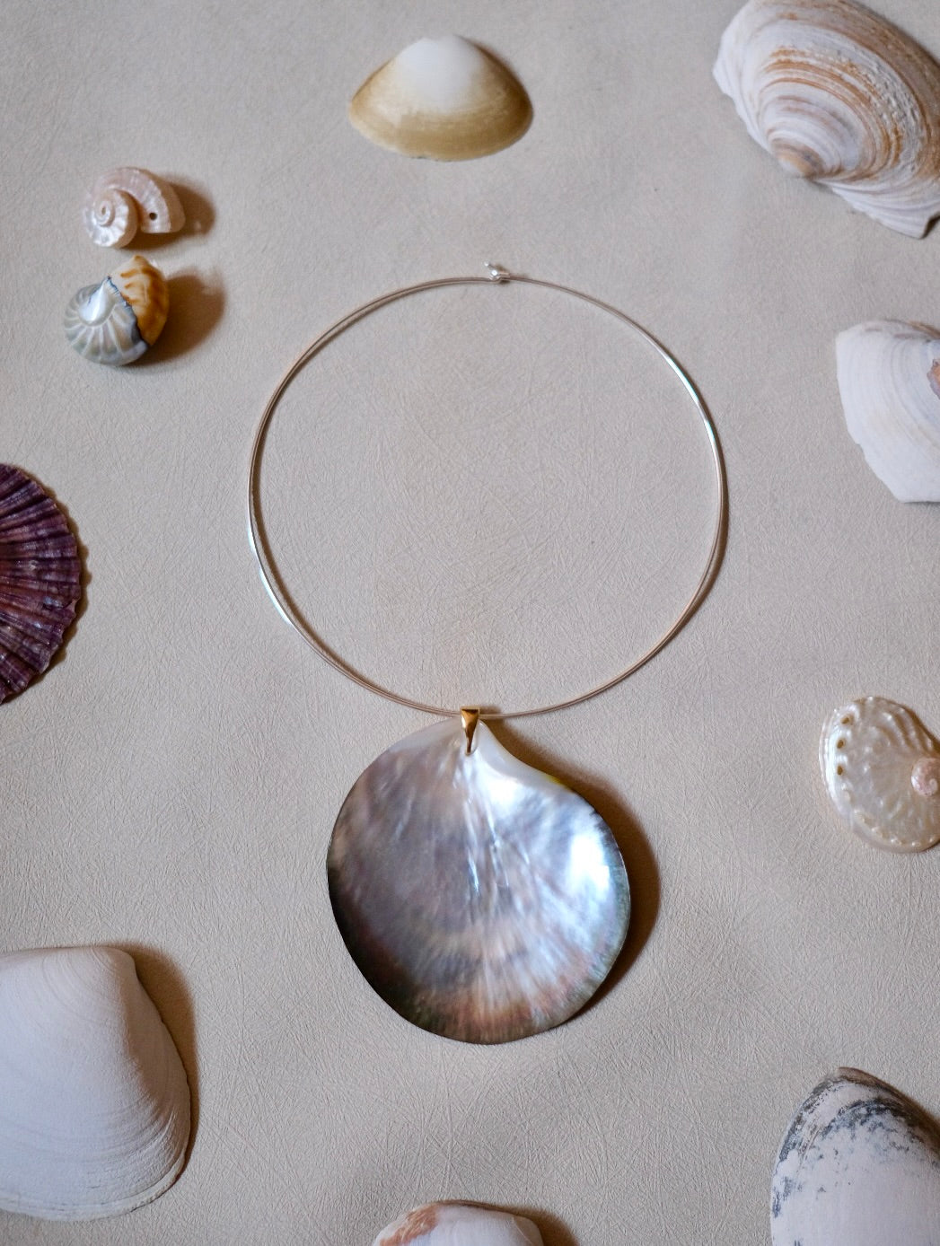 Tahitian Mother of Pearl Wire Necklace