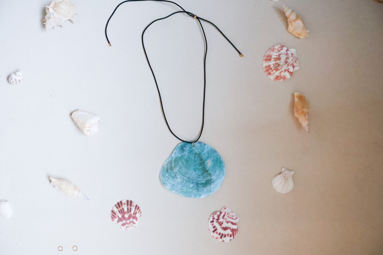 Turquoise Placuna Cord Necklace